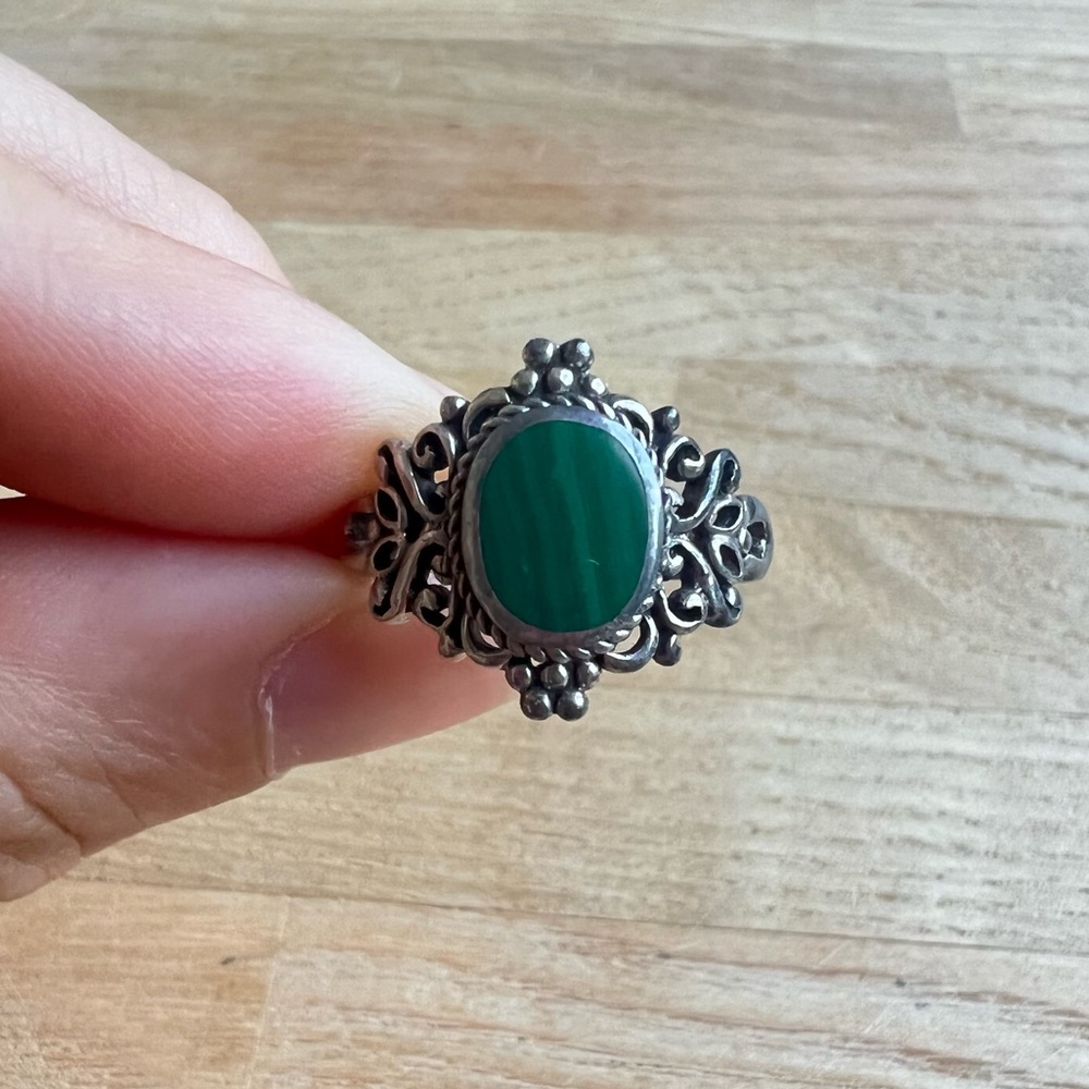 Vintage 925 Sterling silver ring malachite gemstone inlay size 7.25